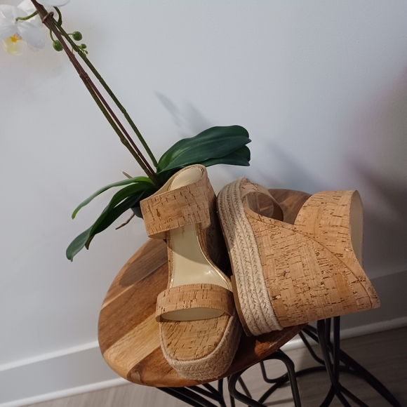 Sandals - Picture 6 of 6